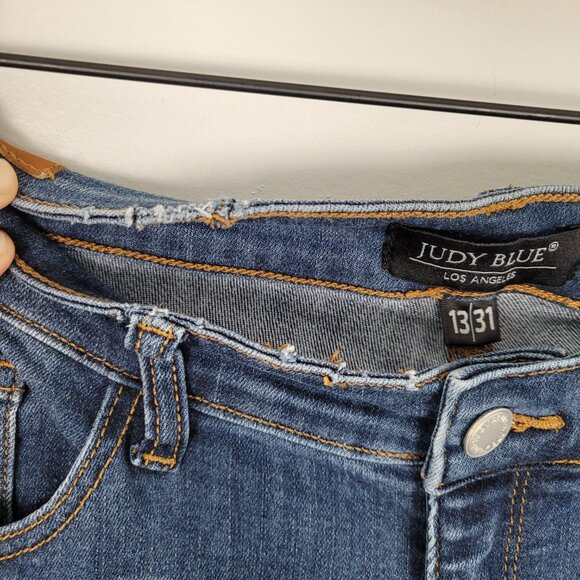 Judy Blue Straight Fit Jeans Stretch Denim Mid Rise Medium Wash Blue Size 31 - Picture 11 of 14